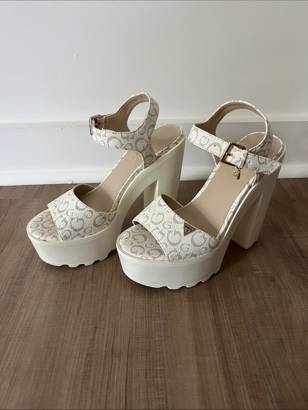 Guess heels